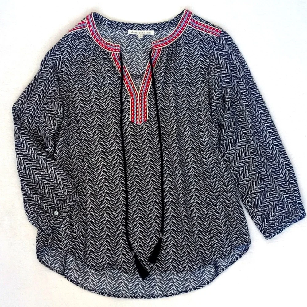 Daniel Rainn Women’s Rayon Bohemian Tribal Print 3/4 Sleeve V Neck Blouse M - Picture 12 of 16